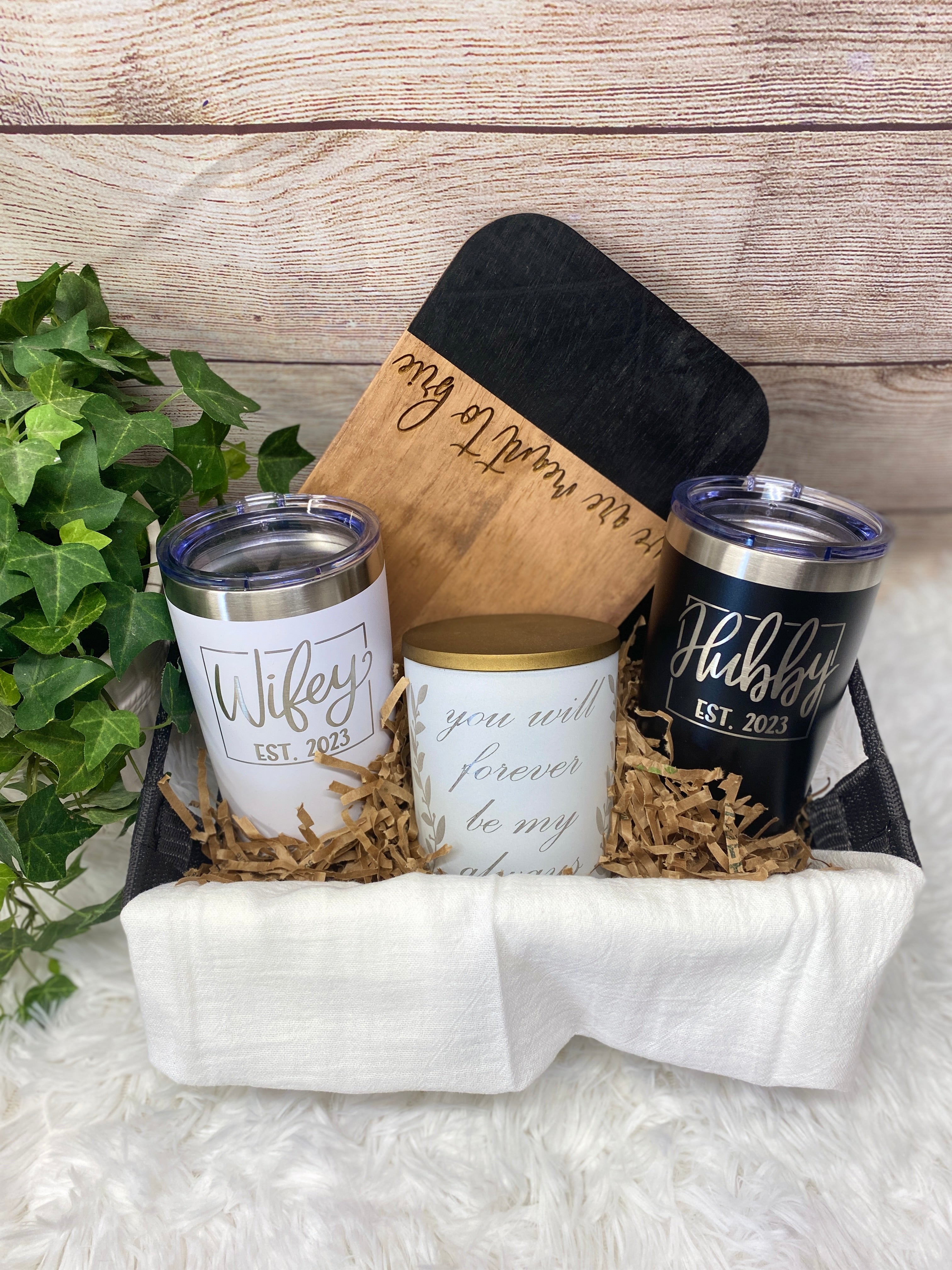  Mr. & Mrs. / Newlyweds/Bride & Groom Wedding Gift YETI Tumblers  Custom Engraved Set of 2 : Handmade Products