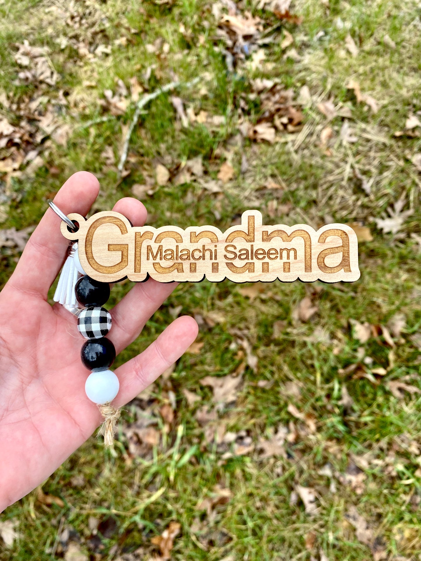 Grandma Personalized Keychain with Kids Names, Wood Engraved Grandma Keychain, Mother's Day Gift from Grandkids, Grandma Gift